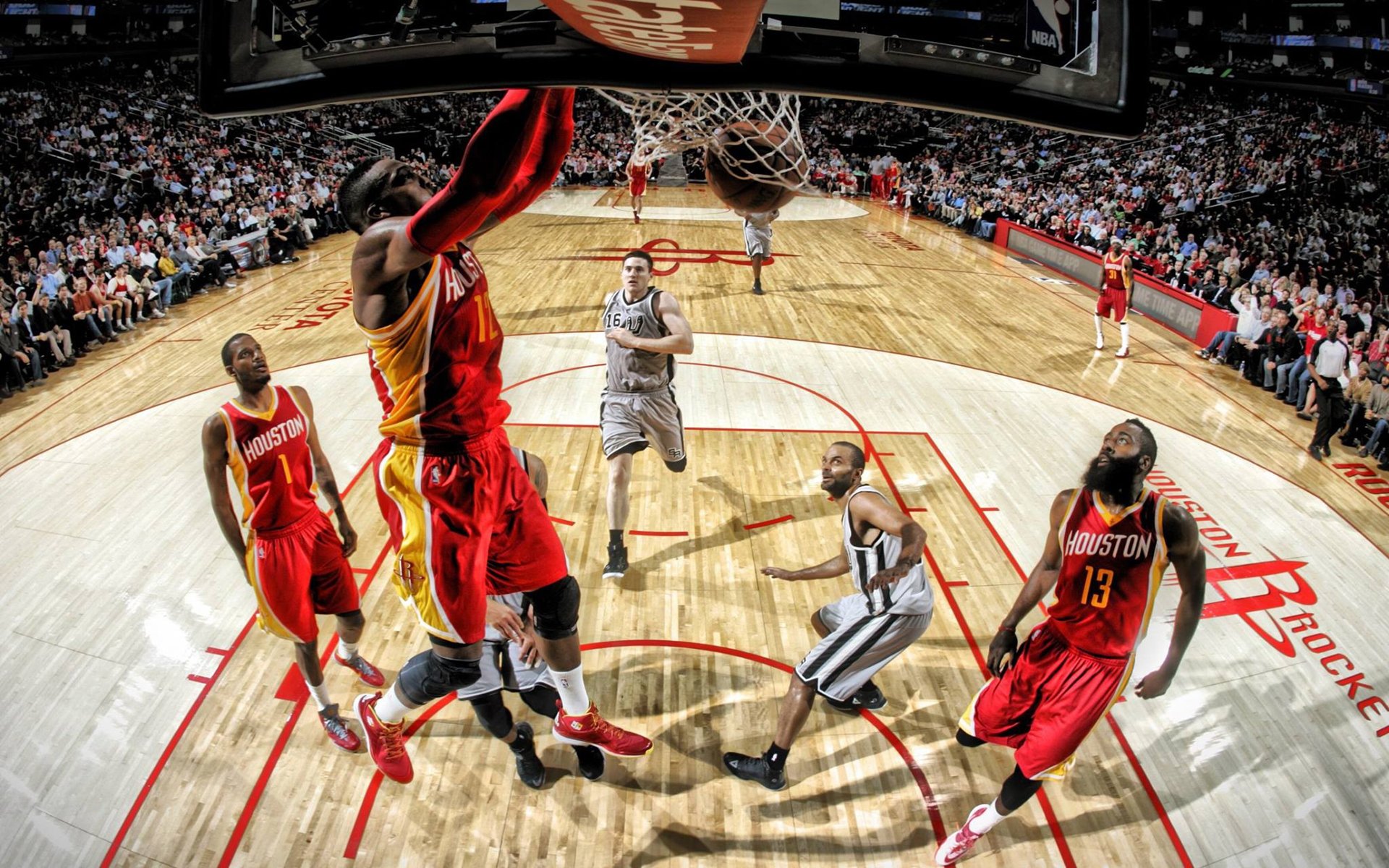 经典合作：关键球员的最佳配合瞬间，nba经典配合